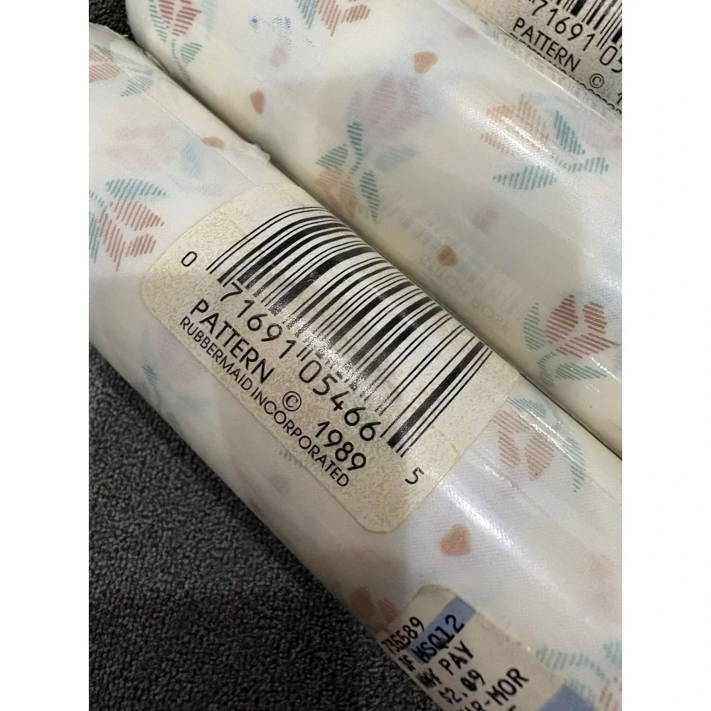 1990 Rubbermaid Floral Drawer Self Adhesive Decorative Liner  9.3sq Ft 20
